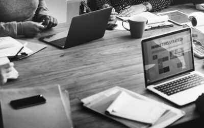 Capítulo 2: Órdenes de publicidad por email: ¿estamos en 2025 o en 1999?